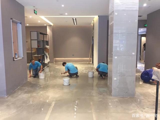 新房终于装修好了,满地的垃圾如何清洁呢,装修完打扫卫生准备什么东西。 家居装饰 新房终于装修好了,满地的垃圾如何清洁呢,装修完打扫卫生准备什么东西。 新房终于装修好了,满地的垃圾如何清洁呢,装修完打扫卫生准备什么东西。 家居装饰