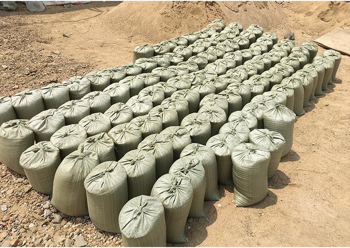 房子要装修需要多少袋水泥?多少吨黄沙?比例大概是多少，装修准备什么袋子比较好。 房子要装修需要多少袋水泥?多少吨黄沙?比例大概是多少，装修准备什么袋子比较好。 二手房