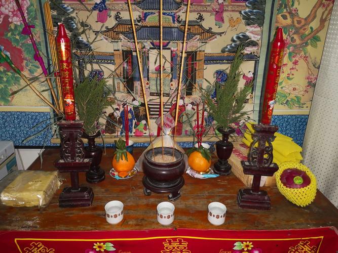 新房装修要烧香吗,装修祭拜要准备什么贡品呢。 家居设计 新房装修要烧香吗,装修祭拜要准备什么贡品呢。 新房装修要烧香吗,装修祭拜要准备什么贡品呢。 家居设计