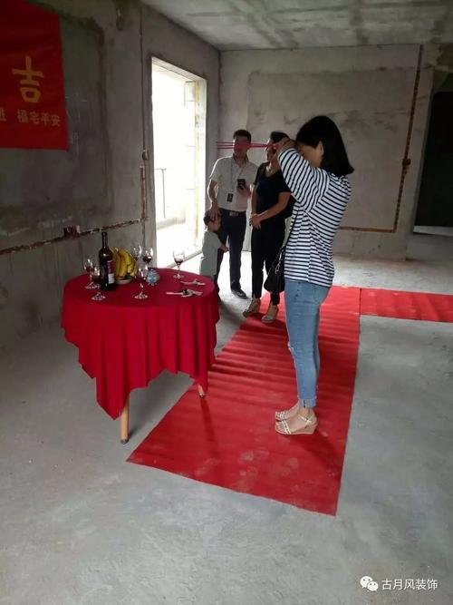 装修房子开工要烧几根香,新房装修上香。 家居装饰 装修房子开工要烧几根香,新房装修上香。 装修房子开工要烧几根香,新房装修上香。 家居装饰