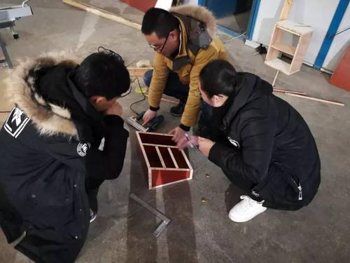 一般实习施工员去工地要带啥,装修工地准备什么东西好呢。 二手房 一般实习施工员去工地要带啥,装修工地准备什么东西好呢。 一般实习施工员去工地要带啥,装修工地准备什么东西好呢。 二手房
