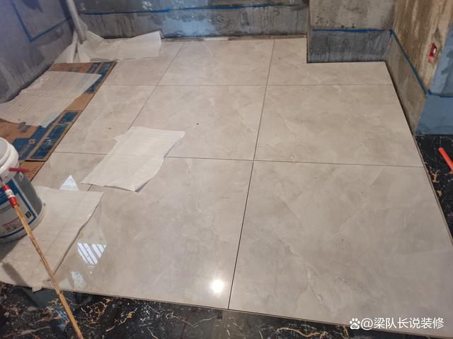装修房子时，瓷砖已经快贴完了，下一步要准备什么？注意哪些，要装修之前需要准备什么东西。 装修房子时，瓷砖已经快贴完了，下一步要准备什么？注意哪些，要装修之前需要准备什么东西。 二手房