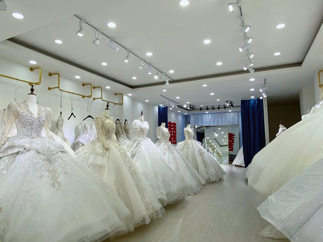 开婚纱摄影店需要什么,装修婚纱店要准备什么东西。 买房须知 开婚纱摄影店需要什么,装修婚纱店要准备什么东西。 开婚纱摄影店需要什么,装修婚纱店要准备什么东西。 买房须知