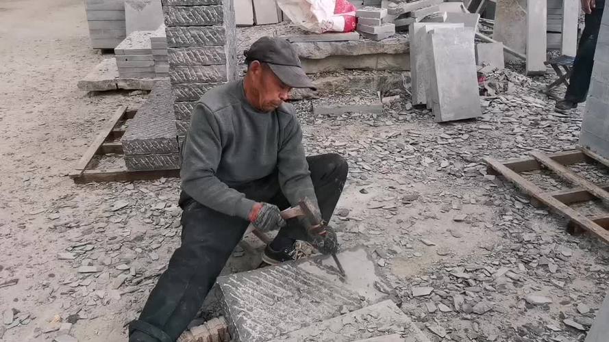 什么叫錾碎,装修石匠要做些什么准备工作。 买房须知 什么叫錾碎,装修石匠要做些什么准备工作。 什么叫錾碎,装修石匠要做些什么准备工作。 买房须知