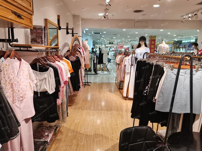 目前实体生意怎么样,开一个服装店需要准备什么,百货店装修准备什么东西好。 二手房 目前实体生意怎么样,开一个服装店需要准备什么,百货店装修准备什么东西好。 目前实体生意怎么样,开一个服装店需要准备什么,百货店装修准备什么东西好。 二手房