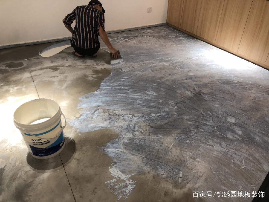 什么胶可以刷地面,装修提前准备什么胶水好。 装修知识 什么胶可以刷地面,装修提前准备什么胶水好。 什么胶可以刷地面,装修提前准备什么胶水好。 装修知识