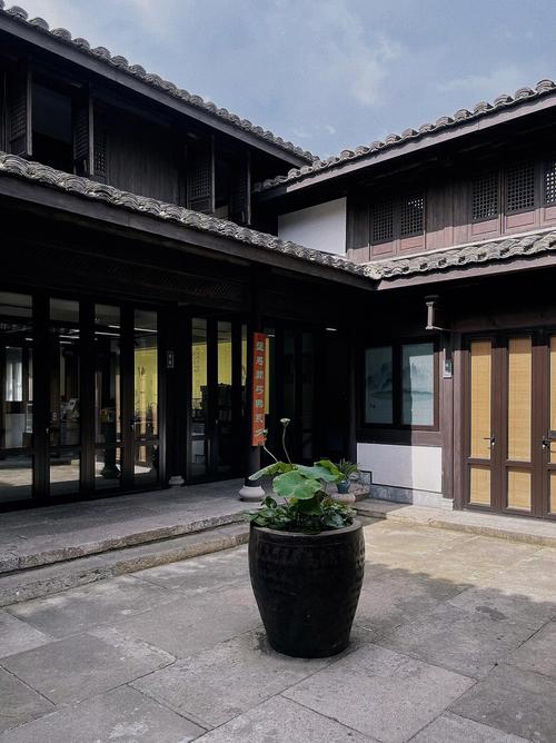 杭州旧房焕新记,探寻旧宅改造的艺术与智慧 二手房 杭州旧房焕新记,探寻旧宅改造的艺术与智慧 杭州旧房焕新记,探寻旧宅改造的艺术与智慧 二手房