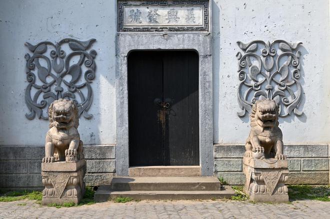 传统与现代交融,农村新婚大门装饰的艺术魅力_农村新婚大门装饰 装修知识 传统与现代交融,农村新婚大门装饰的艺术魅力_农村新婚大门装饰 传统与现代交融,农村新婚大门装饰的艺术魅力_农村新婚大门装饰 装修知识