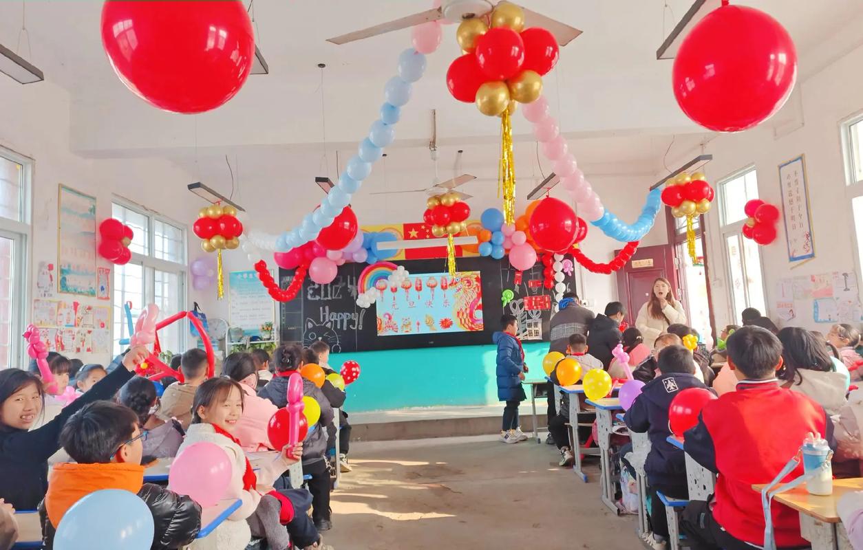 元旦校园装饰气球,点亮欢乐时光_元旦学校装饰气球 家居设计 元旦校园装饰气球,点亮欢乐时光_元旦学校装饰气球 元旦校园装饰气球,点亮欢乐时光_元旦学校装饰气球 家居设计