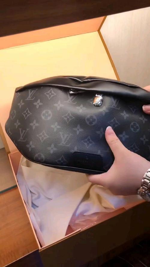 LV胸包装饰,奢华与品味的完美演绎_lv胸包装饰 家居设计 LV胸包装饰,奢华与品味的完美演绎_lv胸包装饰 LV胸包装饰,奢华与品味的完美演绎_lv胸包装饰 家居设计